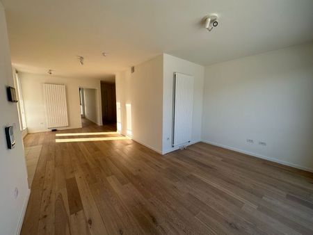 Instapklare assistentiewoning met 2 slaapkamers en een groot terras - Photo 2