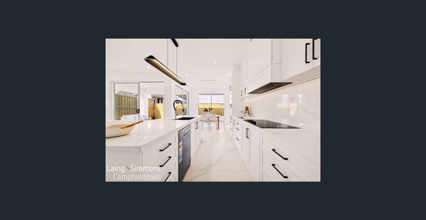 Stunning Family Home - Photo 1