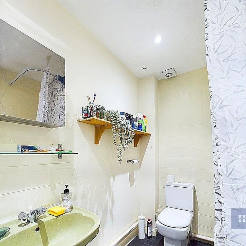 4 bedroom House To Let - Photo 1