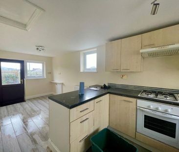 2 bedroom detached house to rent - Photo 4