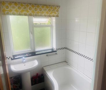 2 bedroom maisonette to rent - Photo 5