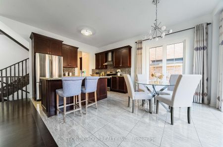 For Lease - 63 Ken Sinclair Crescent, Aurora, Ontario - Photo 4