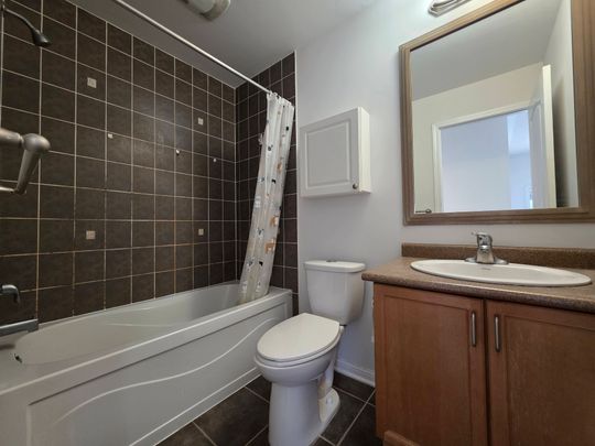 For Lease - 2266 Baronwood Drive, Oakville, Ontario - Photo 1