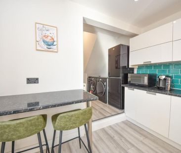 1 bedroom in a house share to rent - Photo 6