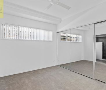 Comfort, Space & Style – Modern White Rock Home 🌿 - Photo 3