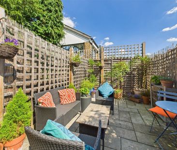 Sunnyside Road, Teddington, TW11 - Photo 1