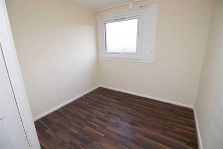 2 Bedroom Flat - First Floor - Photo 3