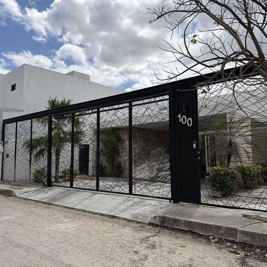 Casa THO en San Antonio Hool, Dzityá, espaciosa, 4 recámaras + alberca, 501 m2. - Photo 1