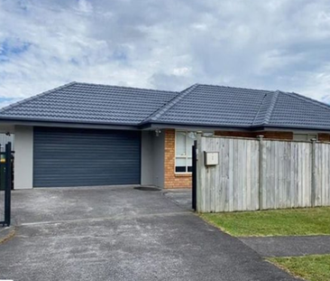 Spacious Family House - Photo 2