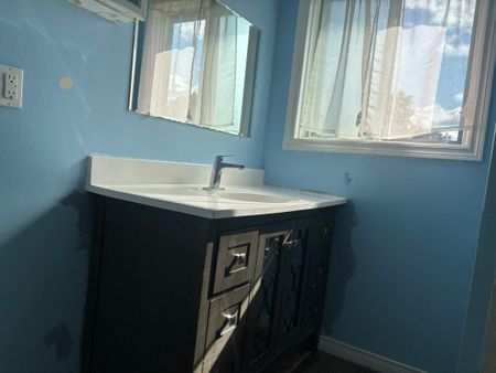 For Lease - 92 Berner Trail, Toronto, Ontario - Photo 2