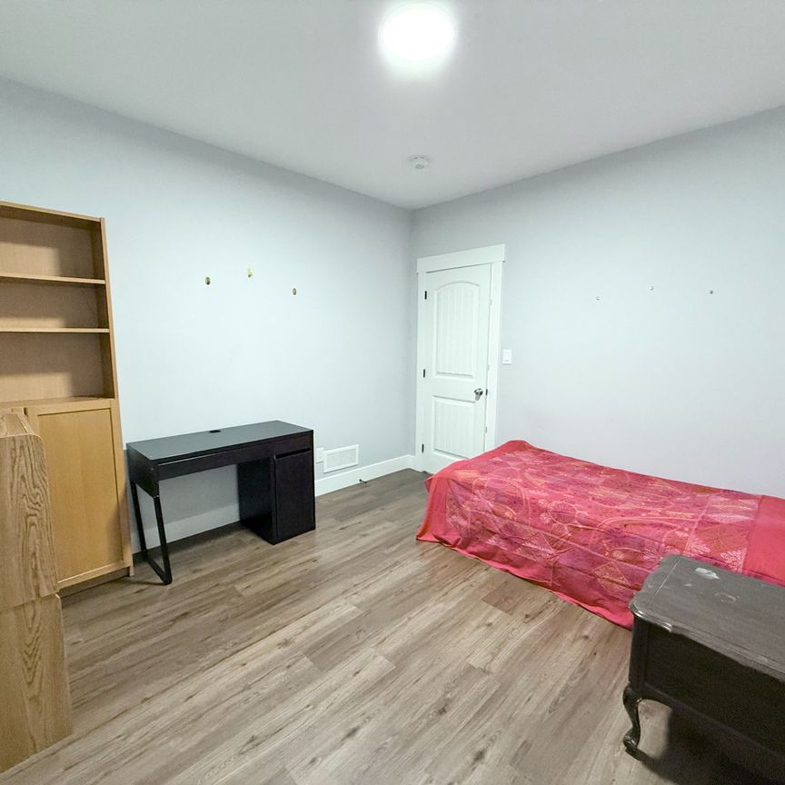 For Lease - 1872 Longfellow Avenue Unit# Lower, Windsor, Ontario - Photo 1