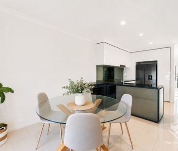 Modern Architecture Town home Available Now - Photo 5