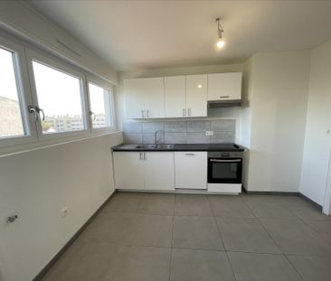 Location Appartement 4 pièces 94m² - Photo 3