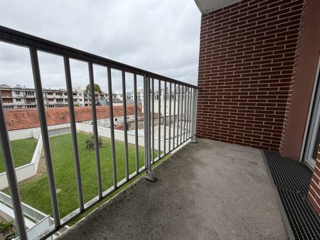 Location Appartement 2 pièces 41m² ROUEN 76100 - Photo 4