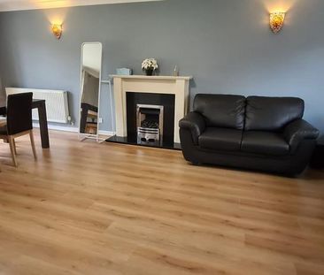 5 bedroom detached house to rent - Photo 4