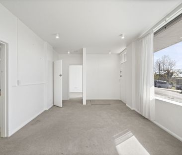 Renovated Unit Close To All! - Photo 1