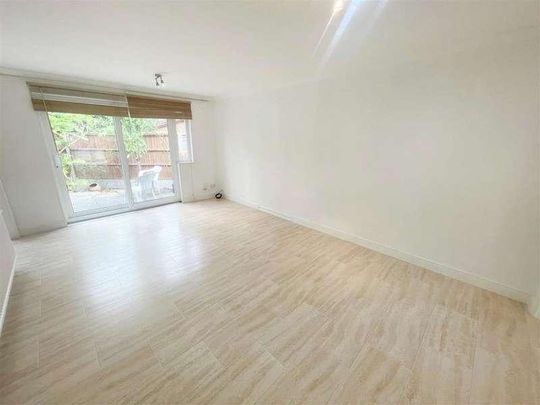 Wimbledon Place, Bradwell Common, Milton Keynes, Buckinghamshire, MK13 - Photo 1