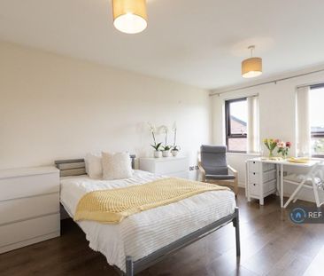 Studio to rent - Photo 5