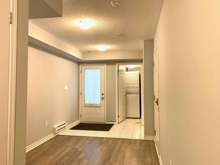 For Lease - 43 Minlow Way, Aurora, Ontario - Photo 5
