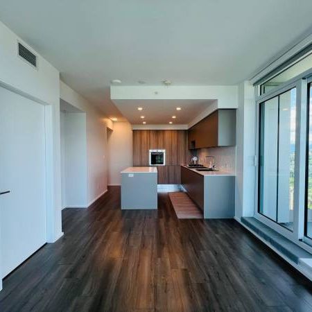 $450 off! Amazing 3 bed 2 bath City of Lougheed Tower 1 Burquitlam - Photo 1