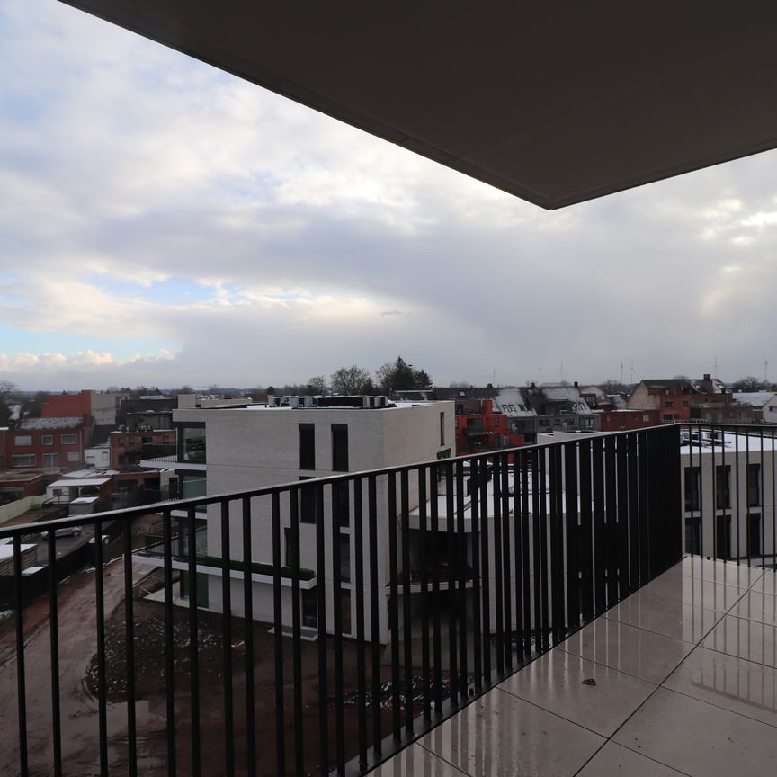 BEN-appartement (85 m²) op de 4de verdieping met terras, ondergrondse autostaanplaats en berging. - Foto 1