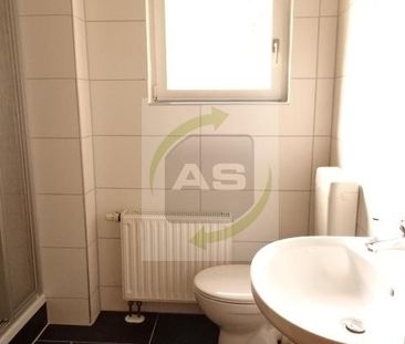 Mit Balkon + Singleküche - Photo 1