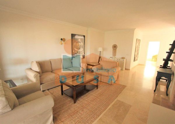 Piso de alquiler en San Pedro de Alcántara, Guadalmina | 2.000 €, 170 m²