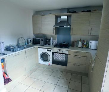 3 bedroom end of terrace house to rent - Photo 6