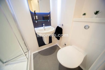 En-suite Room Floors 1-2 - Photo 3