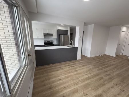 6070 Boulevard Joseph-Renaud apartment — Montréal, QC (2-Bedroom) - 2 Bedroom - Photo 4