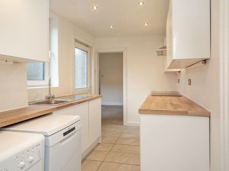 2 bedroom terraced house to rent - Photo 5