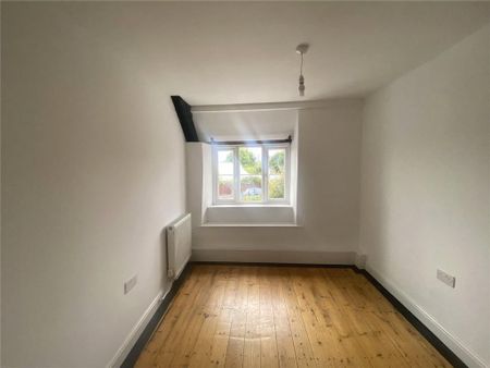 2 bedroom semi-detached house to rent - Photo 4