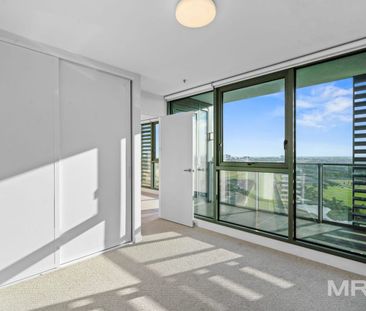 Luxury apartment with racecourse views - Photo 6