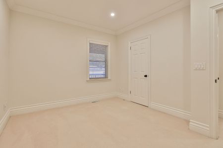 For Lease - 119 Chaplin Crescent Unit# Main, Toronto, Ontario - Photo 5
