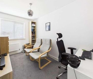 Fersfield Gardens Kingsway, Quedgeley, Gloucester, Gloucestershire,... - Photo 3