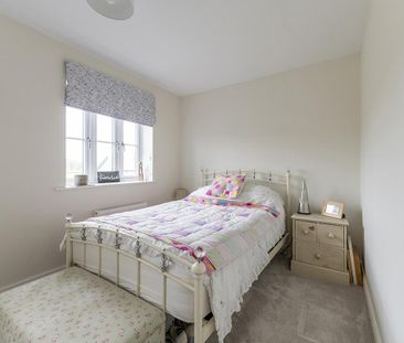 3 bedroom semi-detached house to rent - Photo 6