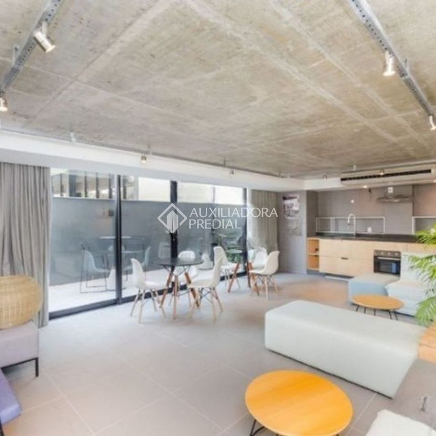 Apartamento com 1 quarto e 28m² para alugar em Menino Deus, Porto Alegre. - Foto 1