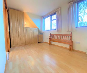 Rowanbyrn, Blackrock, Co Dublin - Photo 4