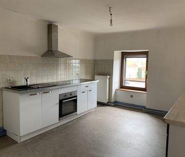 Location Appartement 3 pièces 70m² SARREGUEMINES 57200 - Photo 2