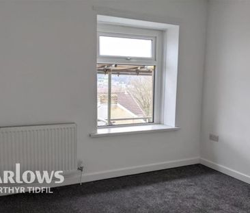 4 bedroom detached house to rent - Photo 2