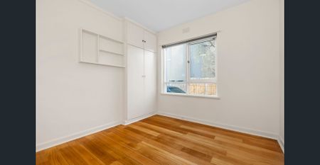 A Deal not to Miss - Photo 3