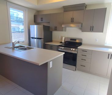 For Lease - 23 Petley Street, Clarington, Ontario - Photo 2