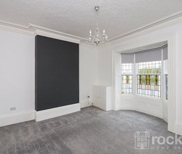 3 bedroom parking to rent - Photo 2