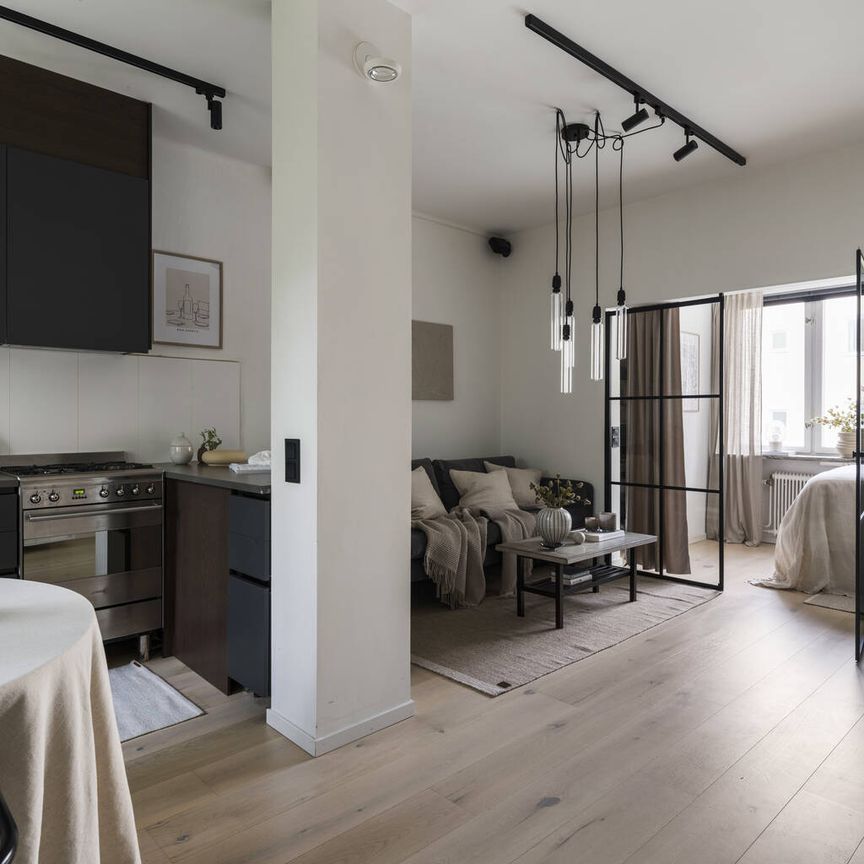 Strahlenbergsgatan, Johanneshov - Photo 1