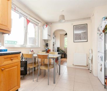 4 bedroom maisonette to rent - Photo 6