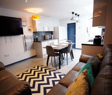 5 bedroom terraced house to rent - Photo 5