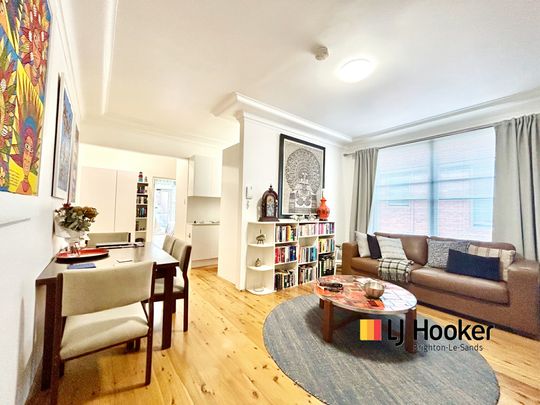 SPOTLESS, FULLY FURNISHED ONE BEDROOM APARTMENT! MAX. 6 MONTHS RENTAL! - Photo 1