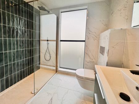 Station Road, Westcliff-On-Sea - Photo 2