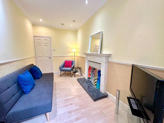 2 bedroom flat to rent - Photo 1