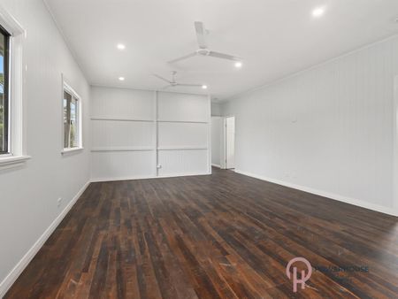 Spacious 4-Bedroom Home Inner City Location - Photo 4